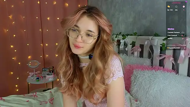 vivyboo111 online show from 02/23/26, 07:33