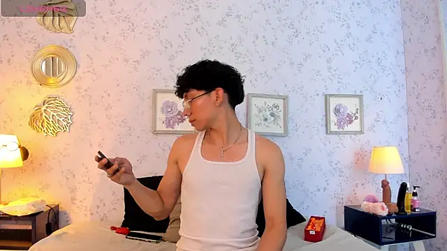 liam twiink online show from 03/19/26, 07:51