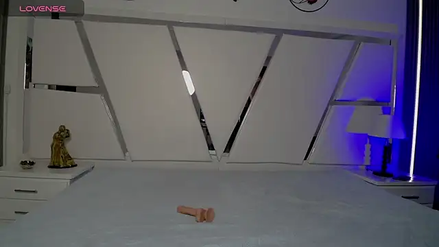 oblivionlove online show from 10/14/25, 08:20