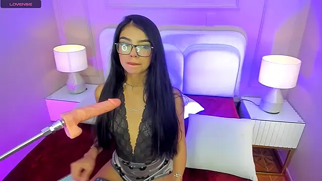 Snapshot of cata_monrey chatting on 11/28/25, 04:37 cata monrey online show from 11/28/25, 04:37