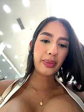 Julieta Duque online show from 12/20/25, 05:42