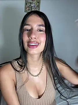 Snapshot of Julieta_Duque chatting on 07/21/26, 03:31 Julieta Duque online show from 07/21/26, 03:31