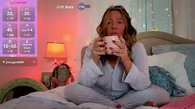 Snapshot of STIFFLERSMOMM chatting on 09/20/25, 11:55 STIFFLERSMOMM online show from 09/20/25, 11:55