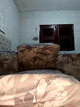 Snapshot of hellenzinhadelicinha chatting on 11/10/25, 04:06 hellenzinhadelicinha online show from 11/10/25, 04:06