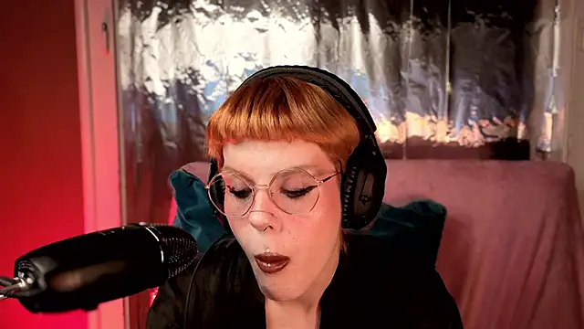 tacodeluxxxe online show from 04/16/26, 02:12