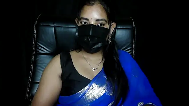 Snapshot of Anusree-Sexy chatting on 06/22/26, 05:32 Anusree-Sexy online show from 06/22/26, 05:32