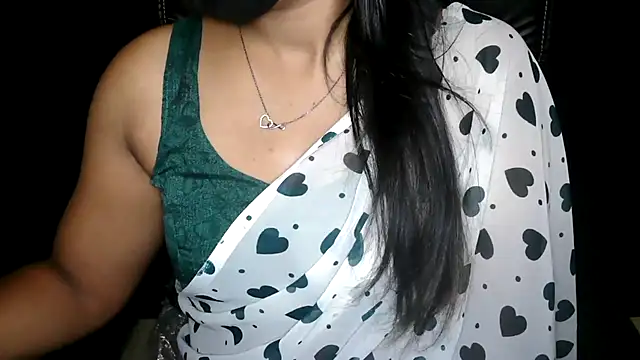 Snapshot of Anusree-Sexy chatting on 06/25/26, 05:50 Anusree-Sexy online show from 06/25/26, 05:50