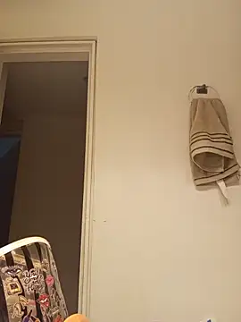 ValeNiitaLuv online show from 12/21/25, 09:55