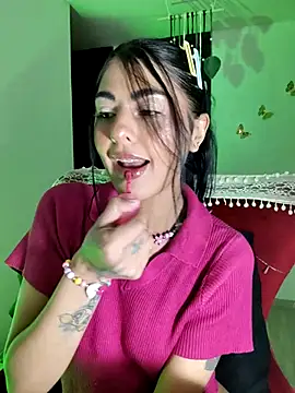 ValeNiitaLuv online show from 07/04/26, 04:07