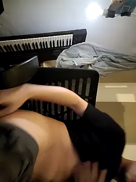 Snapshot of davilasonia chatting on 10/19/25, 04:24 davilasonia online show from 10/19/25, 04:24