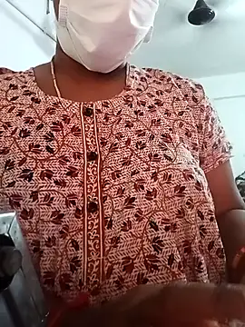 Snapshot of TeluguCuplehyd chatting on 11/12/25, 05:19 TeluguCuplehyd online show from 11/12/25, 05:19