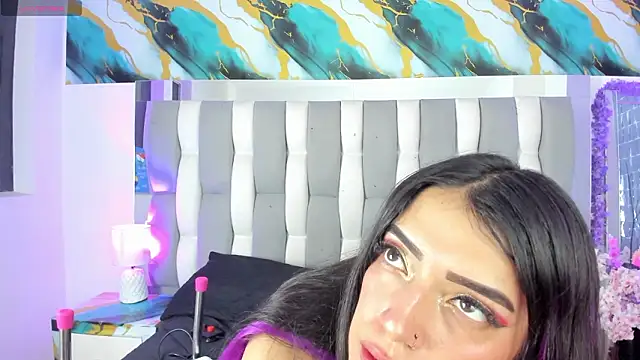 IsaDiiaz online show from 03/28/26, 04:45