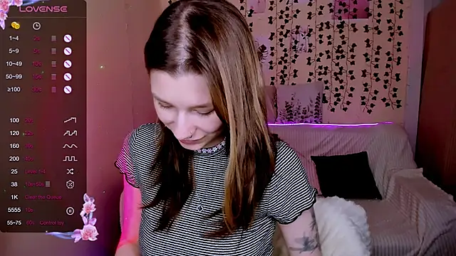 LinaBlossom  online show from 12/14/25, 07:25