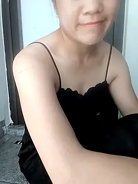 Snapshot of Norah-h chatting on 04/14/26, 05:02 Norah-h online show from 04/14/26, 05:02