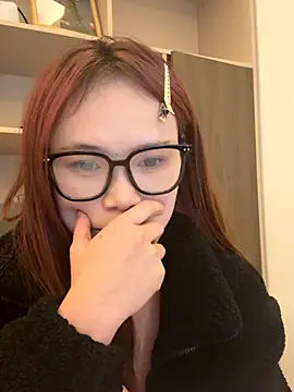 YY-27 online show from 12/18/25, 05:19