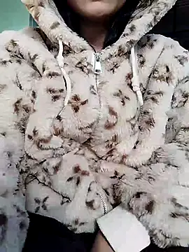 Mc chinese online show from 11/28/25, 12:13