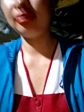 Snapshot of diamond-- chatting on 07/18/26, 01:37 diamond-- online show from 07/18/26, 01:37
