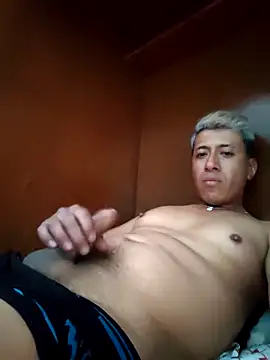 Snapshot of Carlos27hot chatting on 02/05/26, 10:14 Carlos27hot online show from 02/05/26, 10:14