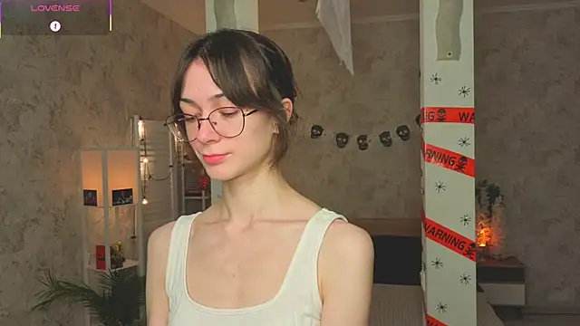 Snapshot of ReneeLippeatt chatting on 10/30/25, 07:36 ReneeLippeatt online show from 10/30/25, 07:36