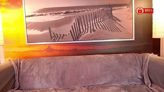 Charming LIA online show from 10/21/25, 10:49