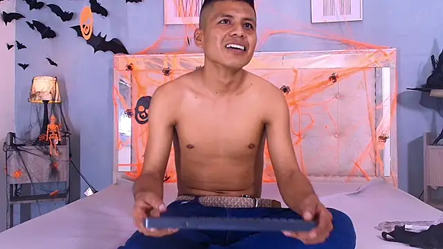 Snapshot of marcus_hans_ chatting on 10/28/25, 06:10 marcus hans online show from 10/28/25, 06:10