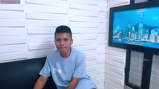 Snapshot of marcus_hans_ chatting on 11/05/25, 05:24 marcus hans online show from 11/05/25, 05:24