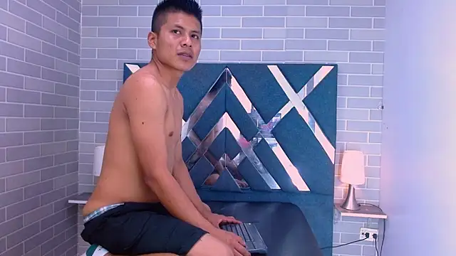 Snapshot of marcus_hans_ chatting on 11/10/25, 07:13 marcus hans online show from 11/10/25, 07:13