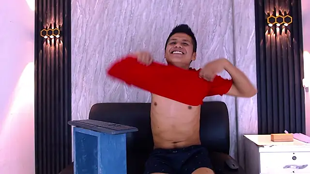 Snapshot of marcus_hans_ chatting on 11/22/25, 08:08 marcus hans online show from 11/22/25, 08:08