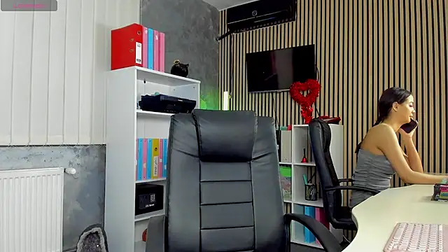 OfficeGirls online show from 04/02/26, 05:32