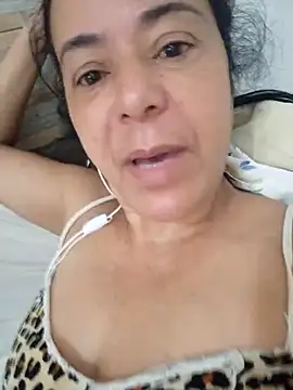 lucineia7 online show from 10/29/25, 01:46