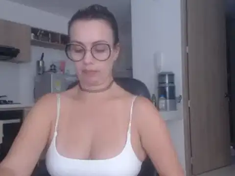 LovePaula online show from 02/20/25, 01:14