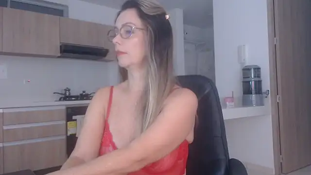 LovePaula online show from 02/08/26, 12:08