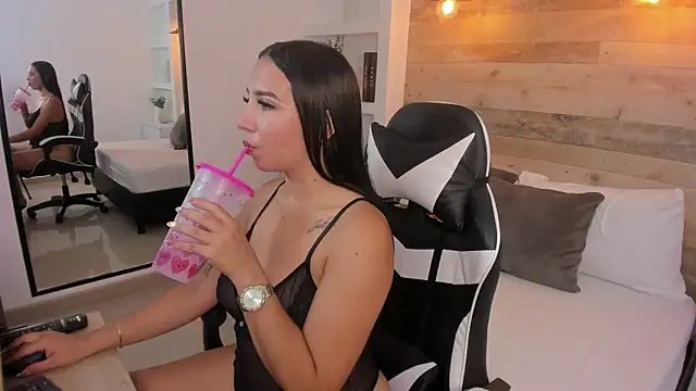 olivia willoow online show from 03/03/26, 02:50