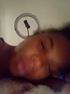 PrettahSantos online show from 09/29/25, 02:00