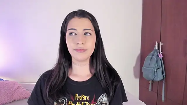 Snapshot of ScarlettRosetti chatting on 10/11/25, 03:06 ScarlettRosetti online show from 10/11/25, 03:06