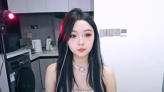 Snapshot of Miao-Maimiao chatting on 10/08/25, 02:36 Miao-Maimiao online show from 10/08/25, 02:36