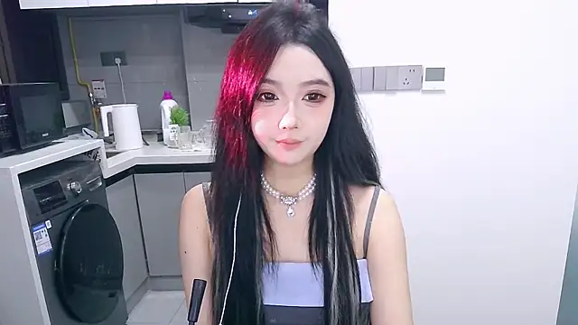 Snapshot of Miao-Maimiao chatting on 10/11/25, 04:05 Miao-Maimiao online show from 10/11/25, 04:05