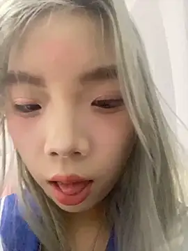 Snapshot of Aloves-21 chatting on 12/05/25, 11:52 Aloves-21 online show from 12/05/25, 11:52