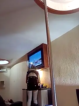 transreyna online show from 01/19/25, 02:57