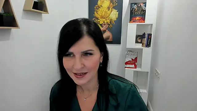 Moon Veloure1 online show from 11/23/25, 03:17