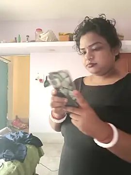 Deborbhavi222 online show from 04/26/26, 04:32