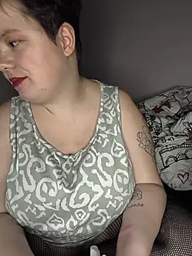 Katy2323 online show from 12/17/25, 09:10