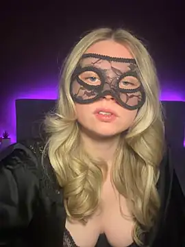 Cherrycolada online show from 04/18/26, 06:12