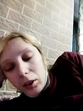 Ponka2011 online show from 11/04/25, 06:23