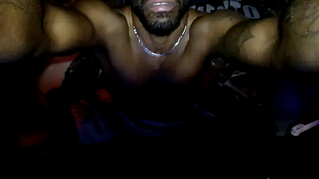 214KingLonggg online show from 05/06/26, 04:08