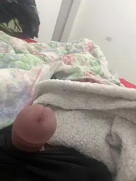 Eduardobednarskizn online show from 07/21/26, 07:43