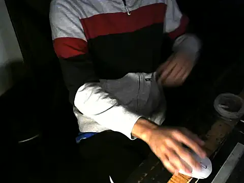 Snapshot of VikernesCam chatting on 09/28/25, 02:17 VikernesCam online show from 09/28/25, 02:17