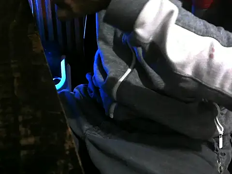 Snapshot of VikernesCam chatting on 02/06/26, 12:15 VikernesCam online show from 02/06/26, 12:15