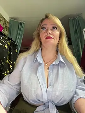 Sweet-blonde online show from 05/28/26, 06:38