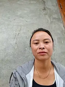 xuxulovezz online show from 10/06/25, 01:47